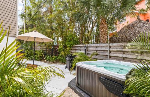 Siesta Key Village House | Villa Fiesta - 312R