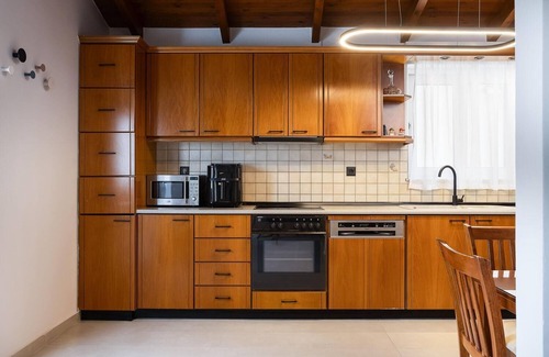 Prines Villa | Villa Filia - Three Bedroom Villa, Sleeps 6