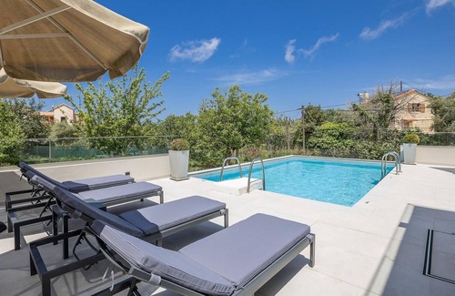 Prines Villa | Villa Filia - Three Bedroom Villa, Sleeps 6