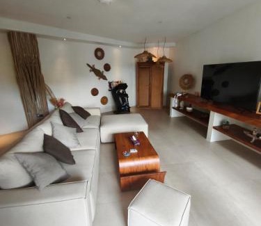 Darmasaba Villa | Villa Fireflies
