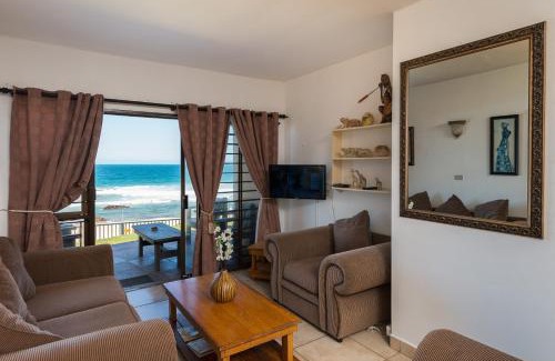 Shaka's Rock Apartment | Villa Flamenco 13