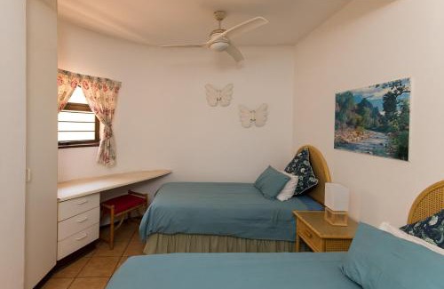 Shaka's Rock Apartment | Villa Flamenco 13