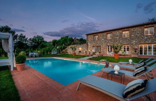 Montecarlo Villa | Villa Flora