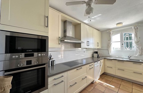 La Londe-les-Maures House | Villa for 10 people with private pool in the Domaine de Valcros in La Londe-les-Maures