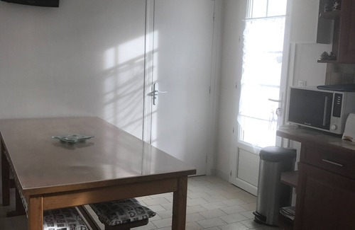 Quartier du Casino House | Villa for 6 people, EVERYTHING comfort with wifi and 50m from the beach