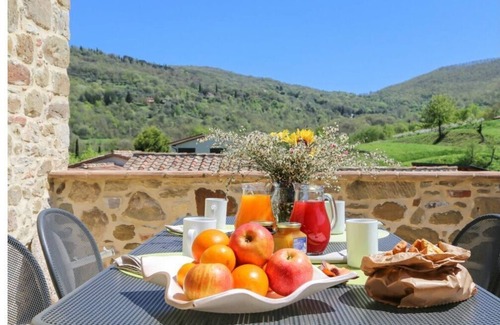 Lisciano Niccone Villa | Villa Fornace Comfortable holiday residence