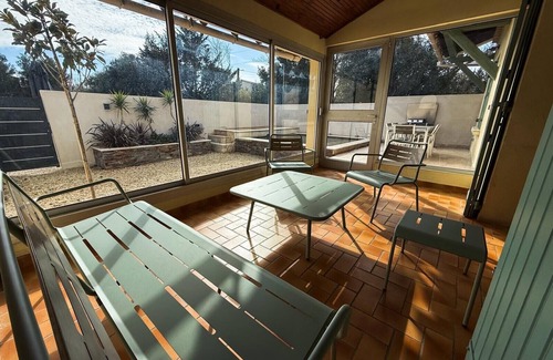 Entraigues-sur-la-Sorgue House | Villa Keromate, air-conditioned with natural pool.