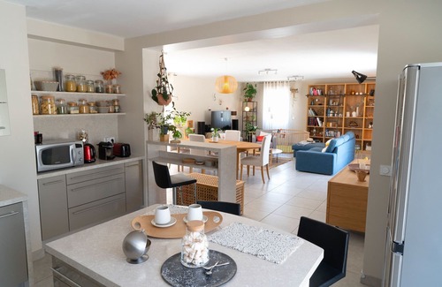 Plan-d'Aups-Sainte-Baume Villa | 🌞 Villa Familiale Nature, Piscine & Cocooning