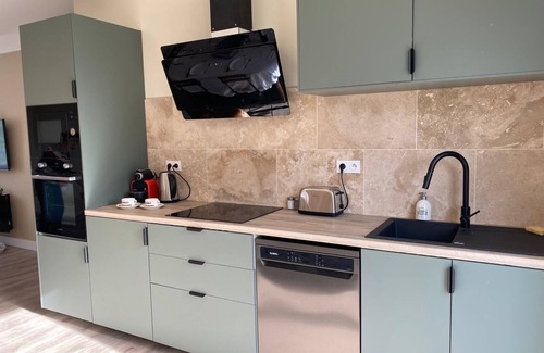 Saint-Etienne-de-Fougeres Villa | Villa Détente Jacuzzi