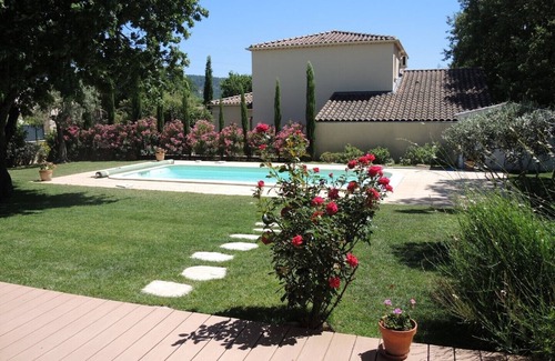 Saint-Paul-Trois-Chateaux Villa | Villa in Drôme provençale with private pool. Ideal for families.