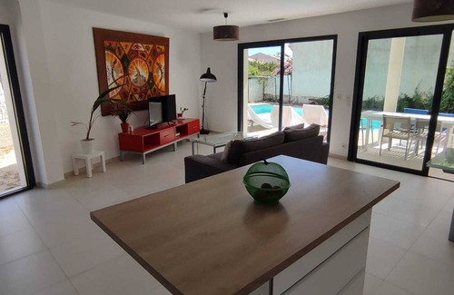 Villeneuve-les-Maguelone Villa | Villa Moderne Près à 3 km de la Plage