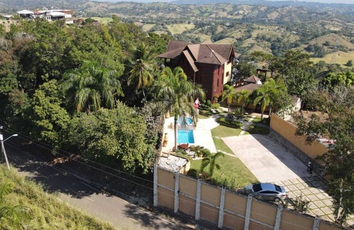 La Vega Villa | Villa frente a Alta Vista Restaurante