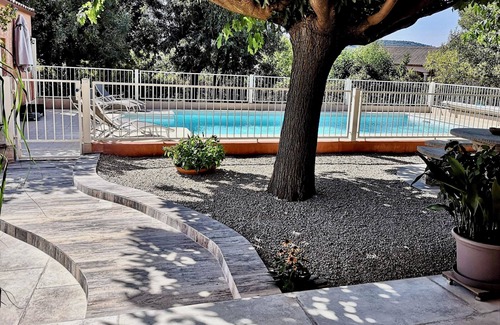 Le Bosc House | Villa garden with pool near Lake Salagou