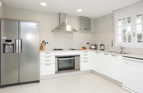 Sant Just Desvern Villa | Villa Gaudi - 620 square meter villa with 6 bedrooms in the top of a hill
