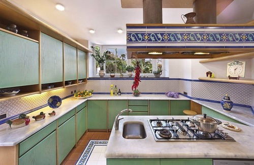 Sorrento City Centre Villa | Villa Glenna: A splendid and luminous two-story villa located in the center of Sorrento, with Free WI-FI.