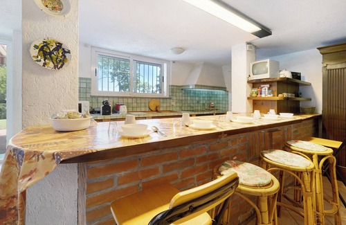 Bardino Nuovo Villa | Villa 'Gloria Guest House' with Sea View, Wi-Fi and Air Conditioning