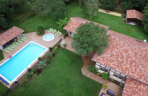 Azur Villa | VILLA GLORIEUX AZUR 24 people 10bed with heated pool near the ocean