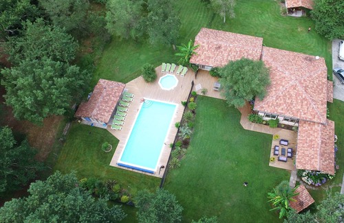 Azur Villa | VILLA GLORIEUX AZUR 24 people 10bed with heated pool near the ocean