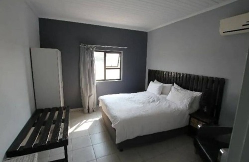Ongwediva Bed & Breakfast | Villa Graf Guest House - suite 6