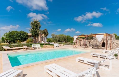 Parabita Villa | Villa Greta with Panoramic View & Pool