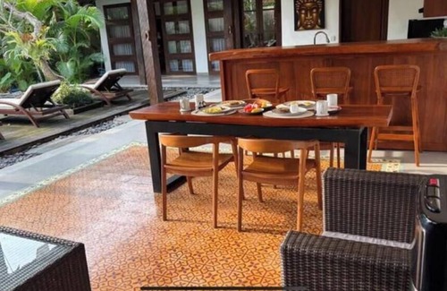 Penestanan Villa | Villa Haja 2BR+2.5BA+Pool Penestanan W/Breakfast