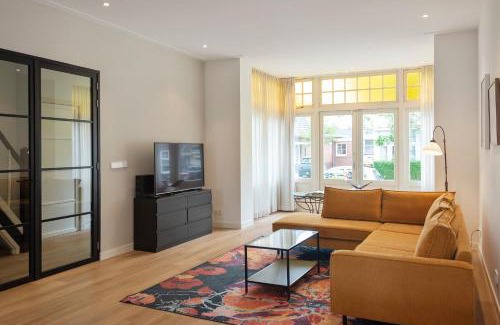 Zandvoort House | Villa Harry with private parking