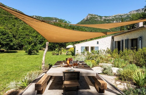 Tourrettes-sur-Loup Villa | Villa Health – River & pool by Gorges du Loup