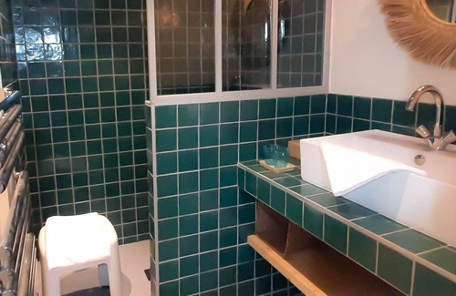 Contis-les-Bains Villa | Villa Helemana| Heated pool with whirlpool+ Petanque court| Beach at 100m| 14ppl