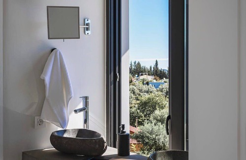 Aktio-Vonitsa Villa | Villa Helena Summary: