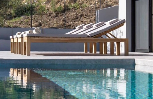 Aktio-Vonitsa Villa | Villa Helena Summary: