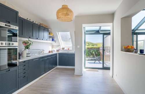 Saint-Pierre-Quiberon House | Villa Heol by Interhome