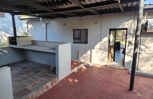 Margate House | VILLA HOLIDAYS - 14A Berea Road Margate