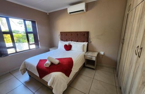 Margate House | VILLA HOLIDAYS - 14A Berea Road Margate