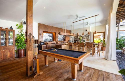 Umalas Villa | Villa HOM - Stylish Huge LUX NEW 6BR 16px Next To Canggu
