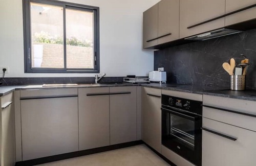 Erbalunga Villa | Villa HUGO, New, 8 pers, heated pool,