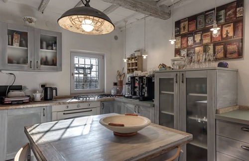 San Casciano dei Bagni Villa | Villa in San Casciano Dei Bagni with 6 bedrooms sleeps 14