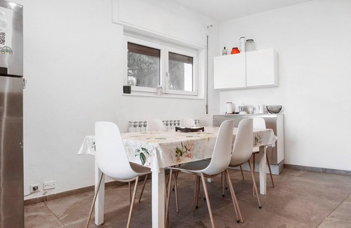 Cavagnano Villa | Villa 'Il Gelsomino' with Mountain View, Private Terrace and Wi-Fi