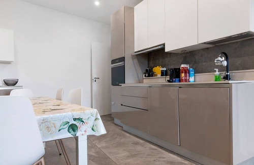 Cavagnano Villa | Villa 'Il Gelsomino' with Mountain View, Private Terrace and Wi-Fi