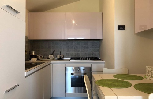 Lerici House | Villa Il Golfo 6 pax with pool free Wi-Fi, BBQ near Beaches and Cinque Terre