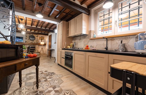 Camaiore Villa | Villa "Il Grillo", privacy in the hills, private pool and panoramic view.