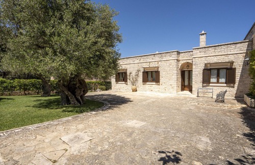 Laureto Villa | Villa 'Il Mio Paradiso' with Sea View, Wi-Fi and Air Conditioning