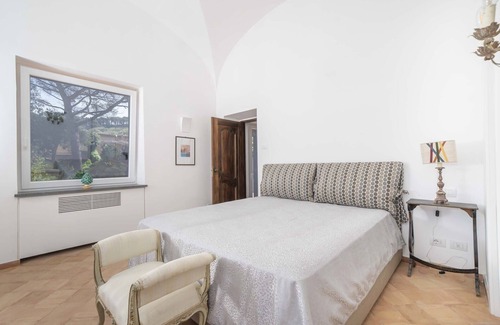 Tiberio Villa | VILLA IL PAGLIARO Sum
