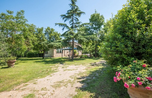 Campiglia Villa | Villa "Il Poggio di San Gimignano" with Pool, Wi-Fi, A/C, Terrace & Garden