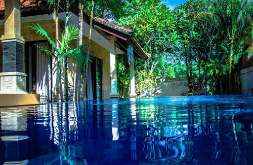 Batu Bolong House | Villa Impian