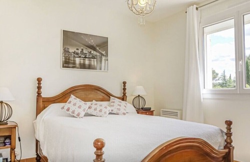 Les Matelles Villa | Villa Impressionniste Jardin Clim