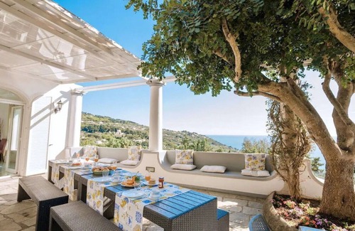 Anacapri Villa | Villa in Anacapri with 6 bedrooms sleeps 12