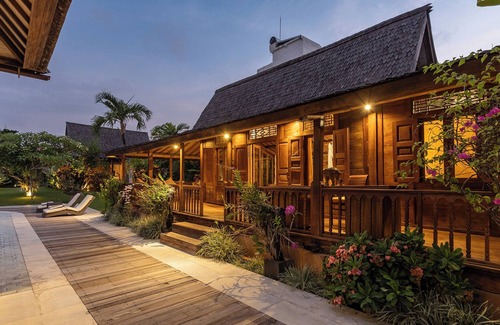 Batu Bolong Villa | VILLA IN CENTRAL CANGGU