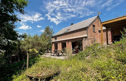 Barvaux House | Villa in Durbuy With Jacuzzi & Golf Access