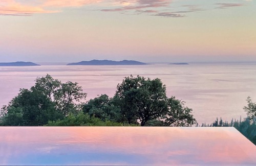 Le Rayol Villa | Villa in the greenery with exceptional view of the Golden Islands - sleeps 6
