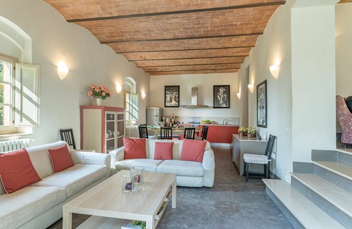 Gambassi Terme Villa | Villa in Gambassi Terme with 8 bedrooms sleeps 14